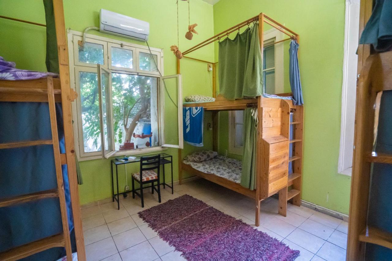 Lotus Garden Hostel İzmir Ngoại thất bức ảnh